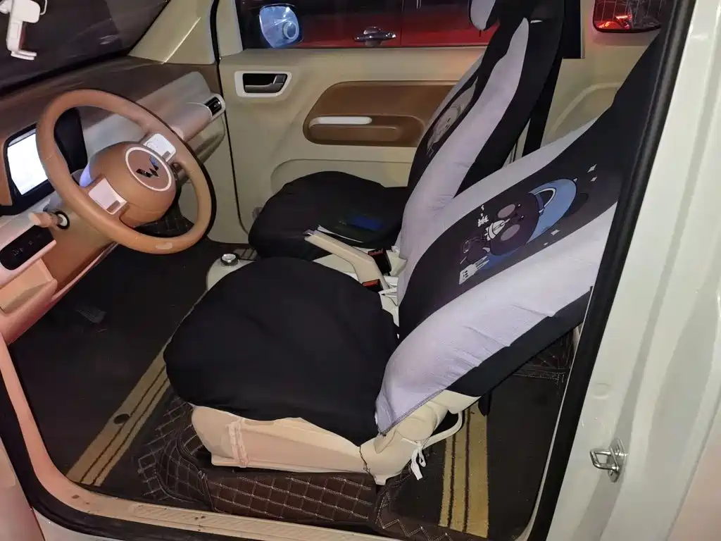 Wuling MINIEV — миниатюра 17