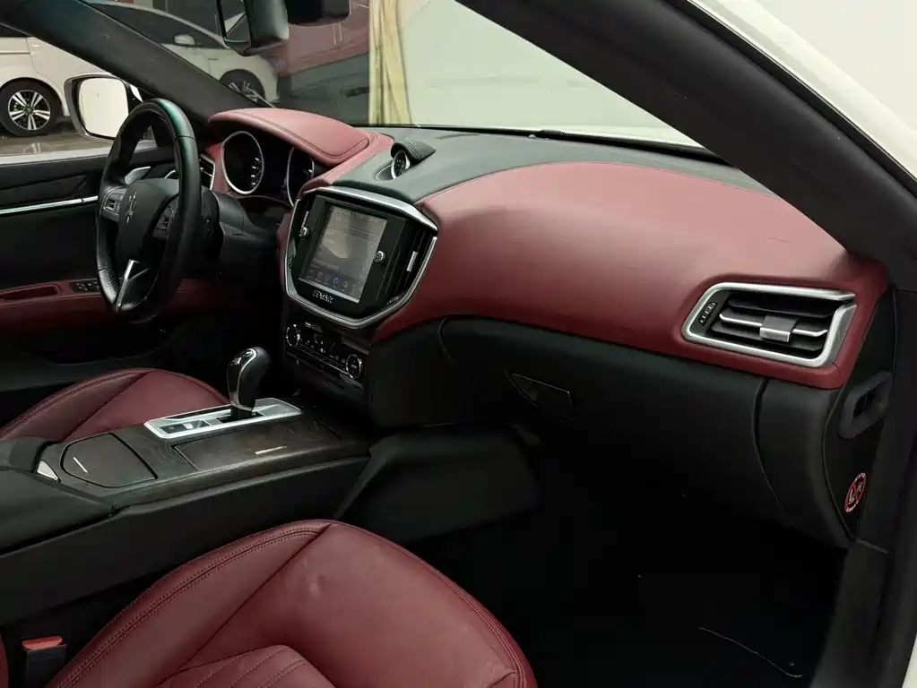Maserati Ghibli 3.0T Standard Edition, фото 14