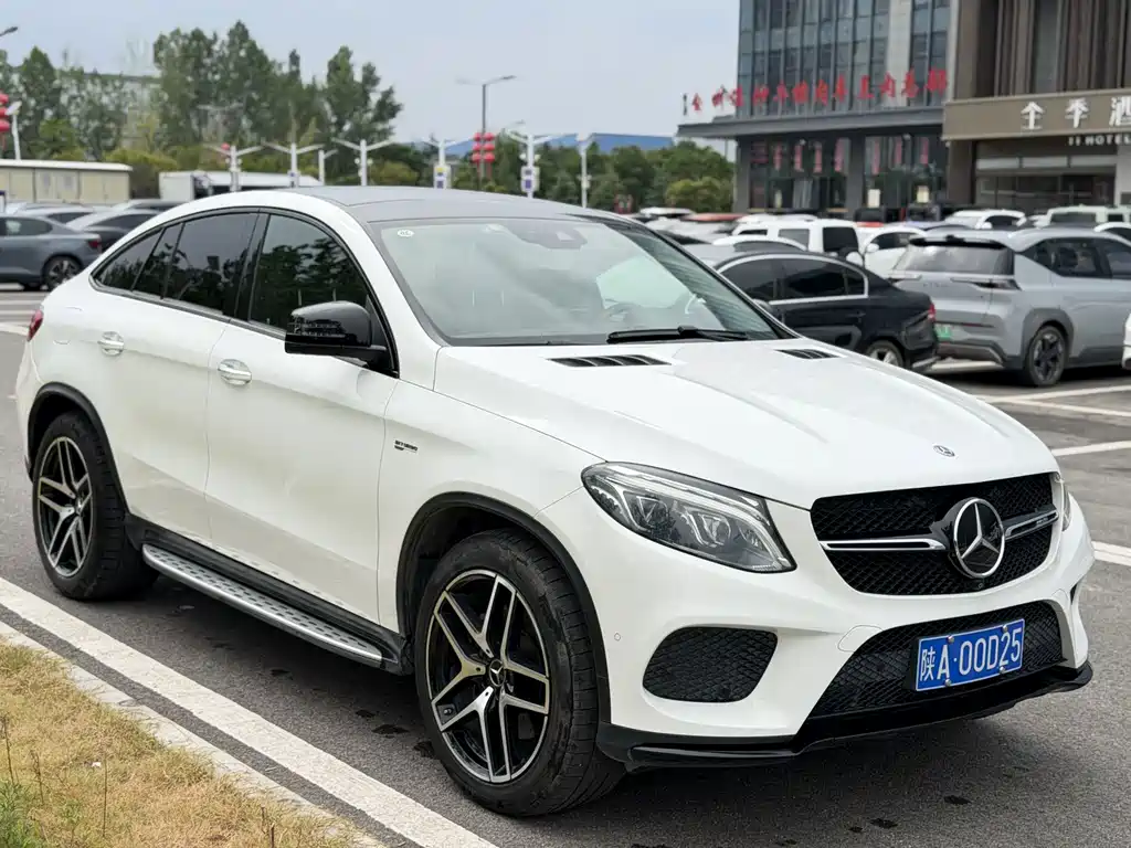 Mercedes-Benz GLE Coupe AMG — миниатюра 3