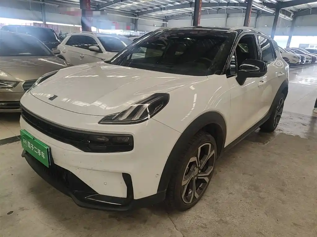Lynk & Co 06 2023