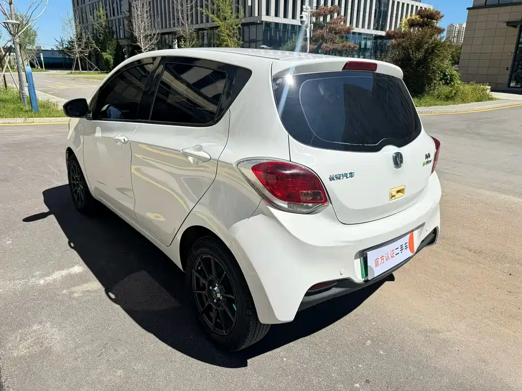 Changan Benben E-Star — миниатюра 9