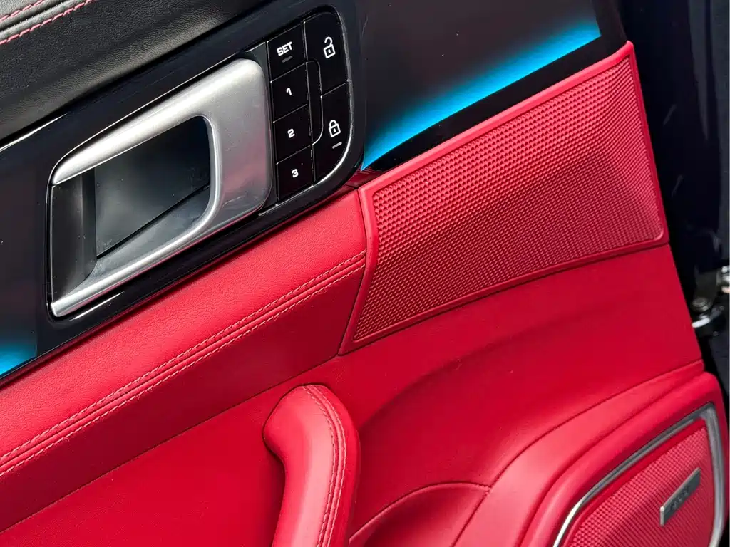 Porsche Panamera — миниатюра 14