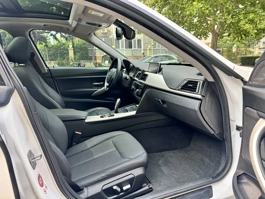 BMW 3 Series GT — миниатюра 22