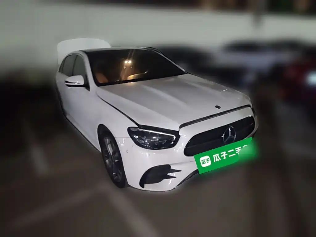 Mercedes-Benz E-Class — миниатюра 6