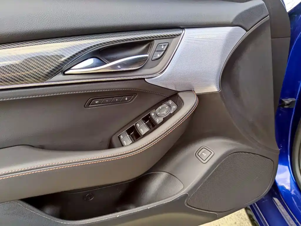 Cadillac CT5 — миниатюра 15