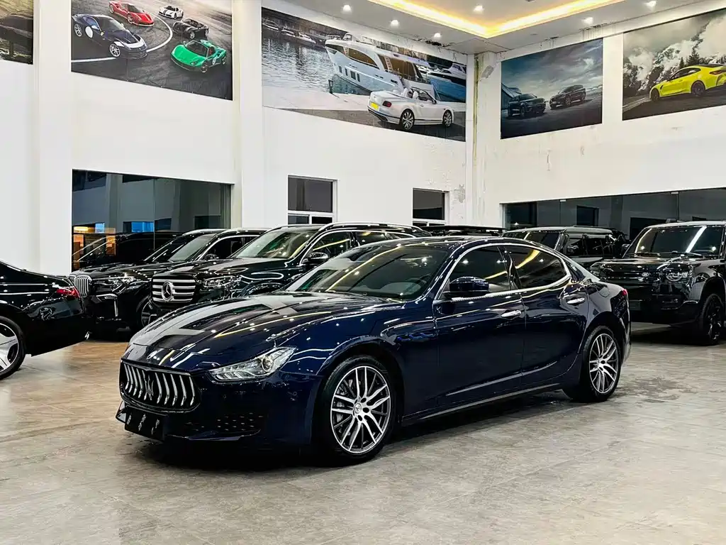 Maserati Ghibli 2021