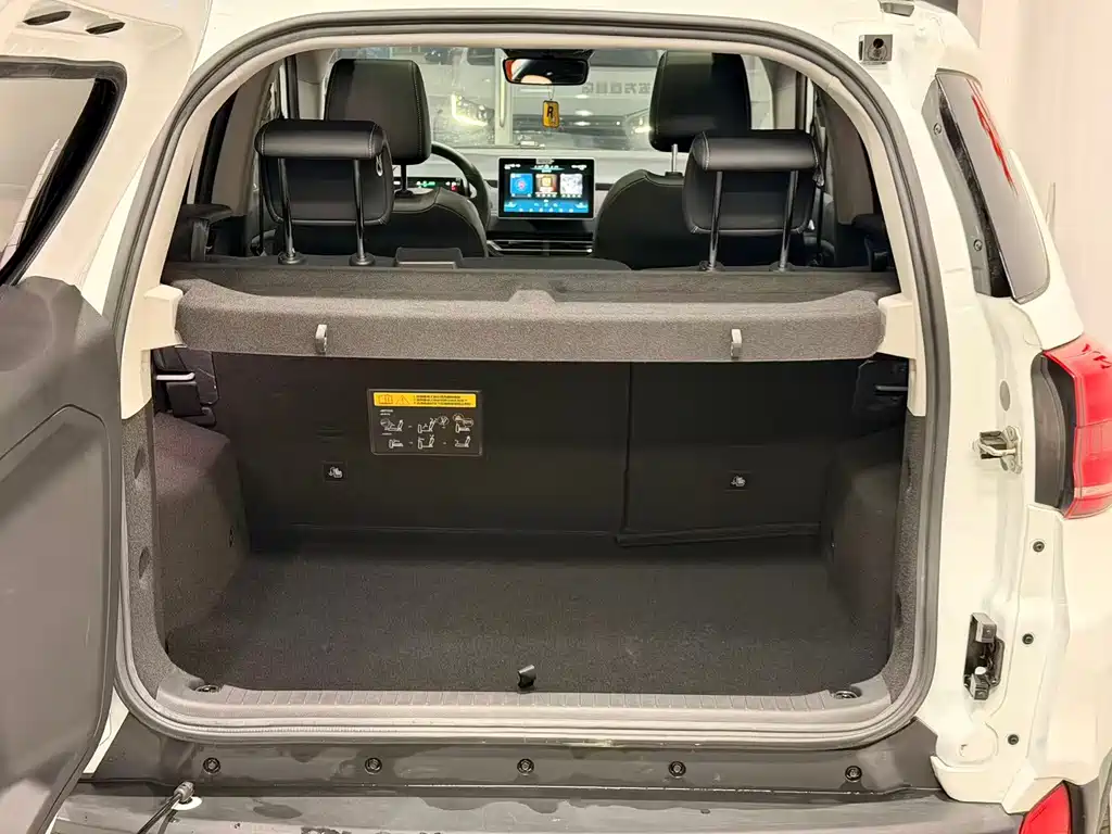 BYD Yuan EV — миниатюра 19