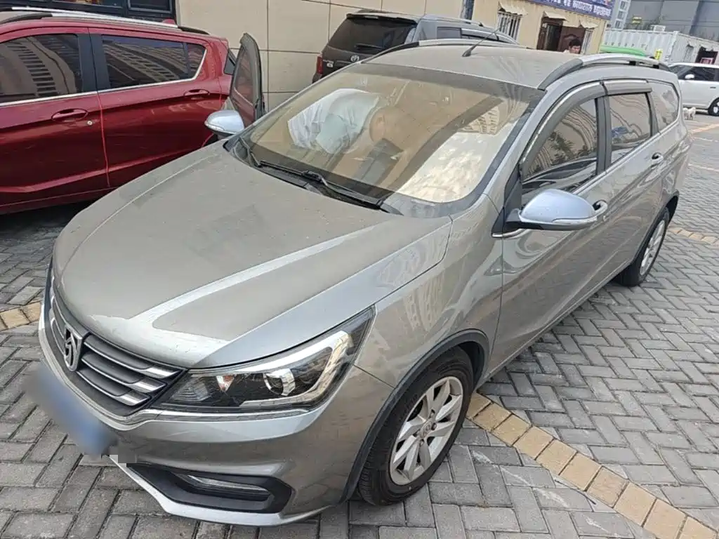 Baojun 310W