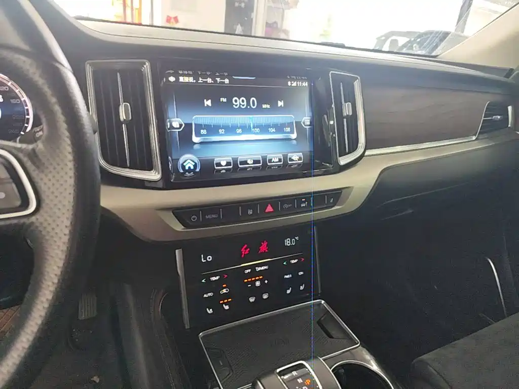 Hongqi Hongqi HS7 — миниатюра 13