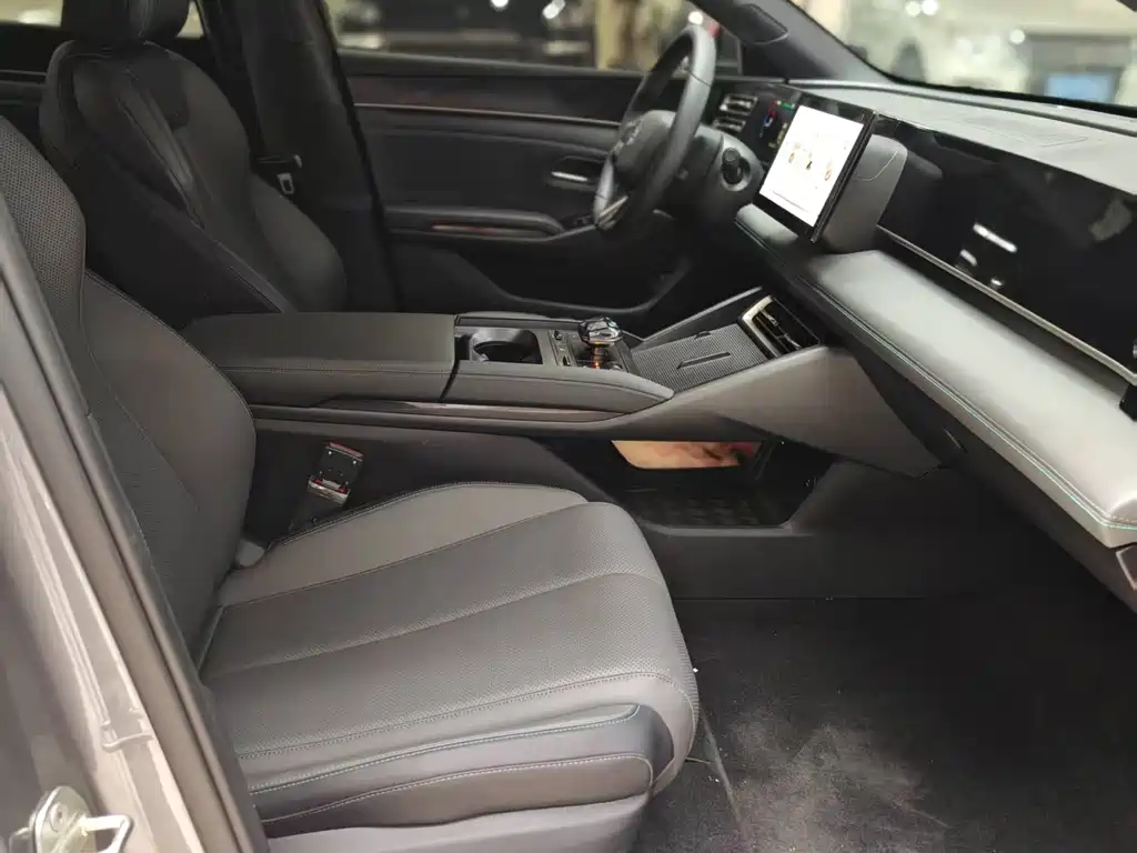 BYD Qin L — миниатюра 16