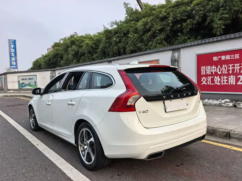 Volvo V60 — миниатюра 15