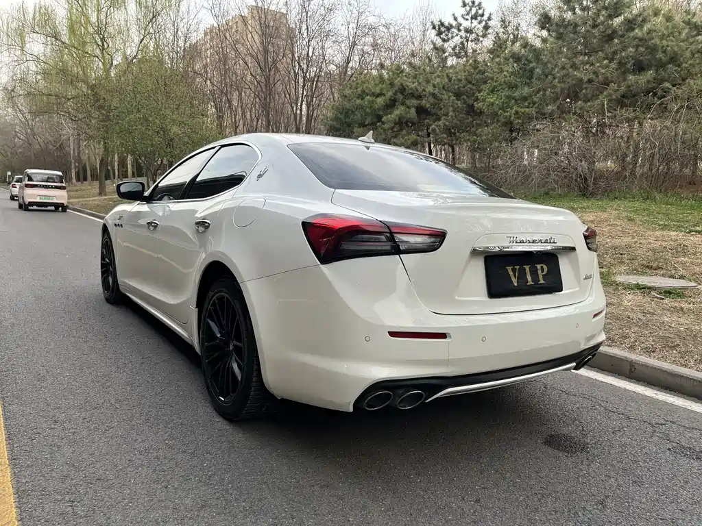 Maserati Ghibli — миниатюра 4