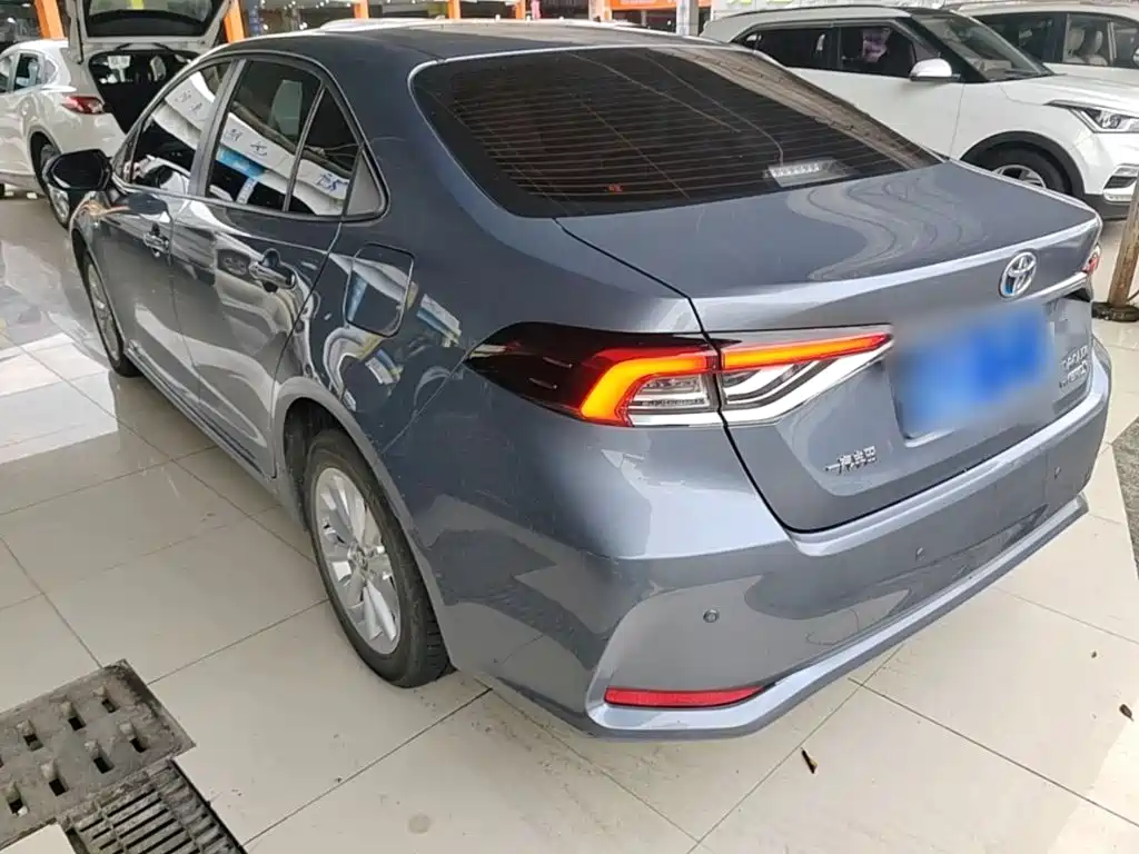 Toyota Corolla — миниатюра 5