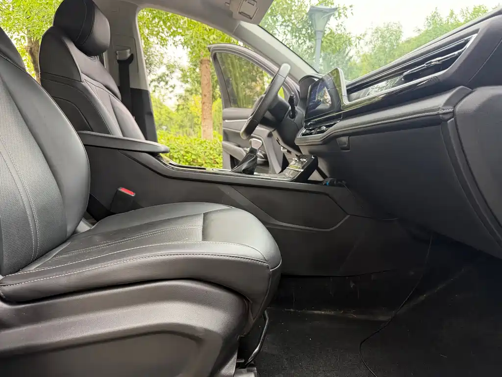 Wuling Victory - фото 10