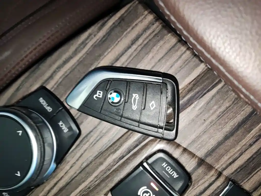 BMW X3 — миниатюра 9