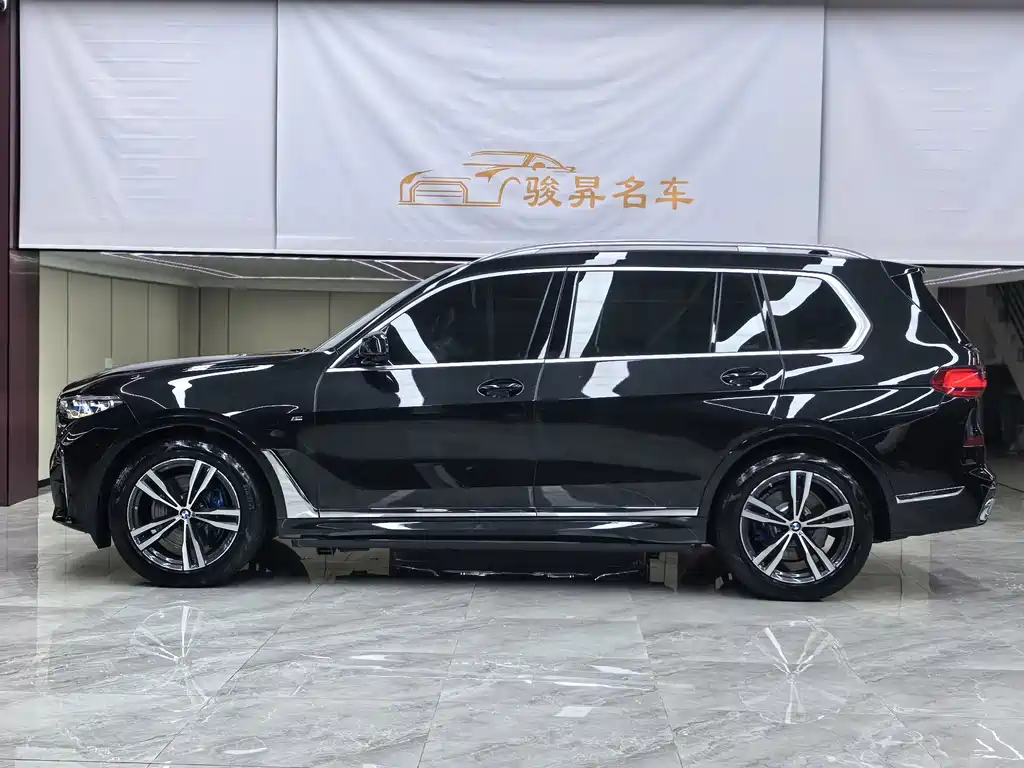 BMW X7 — миниатюра 7