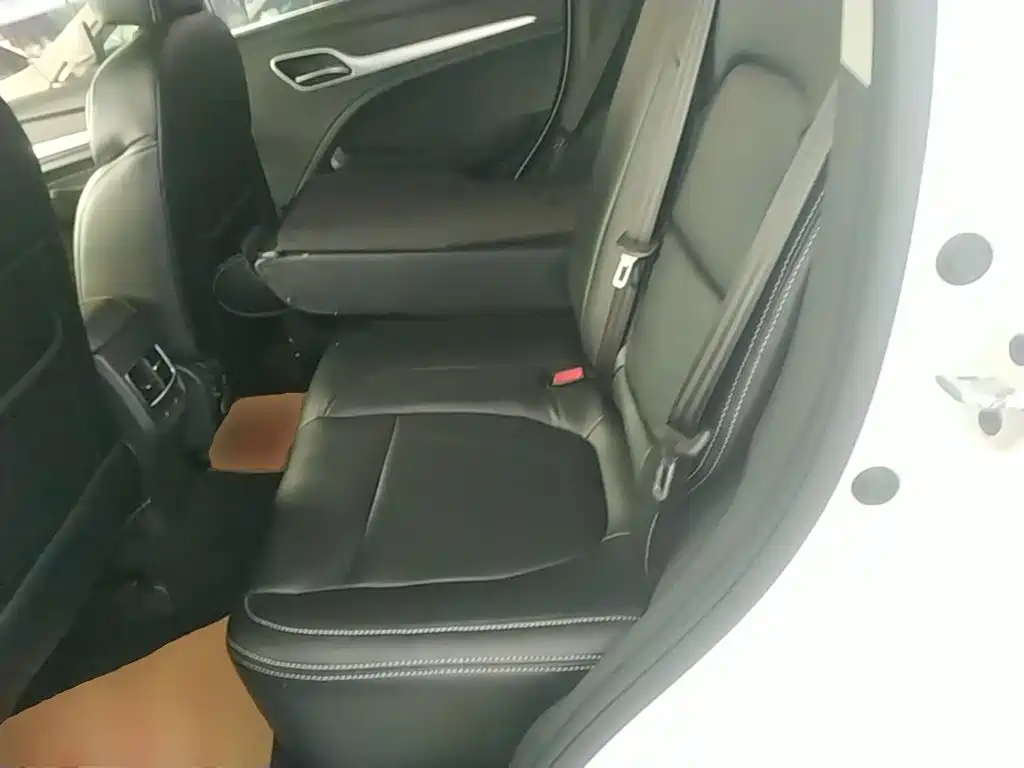 MG ZS — миниатюра 17