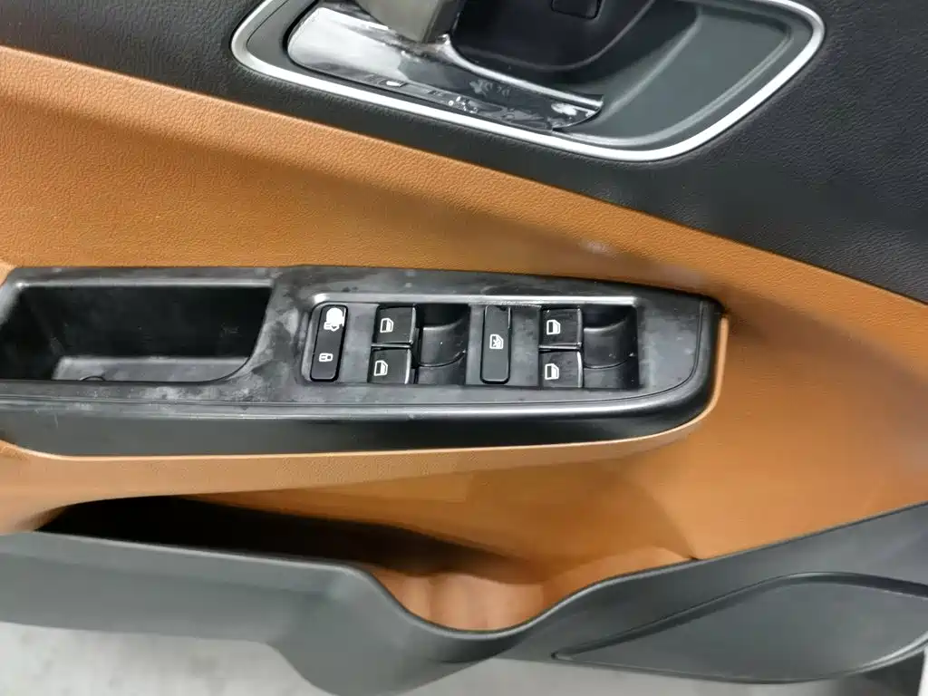 Geely King Kong — миниатюра 9