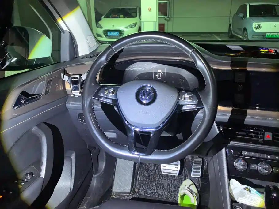 Volkswagen Tharu — миниатюра 15
