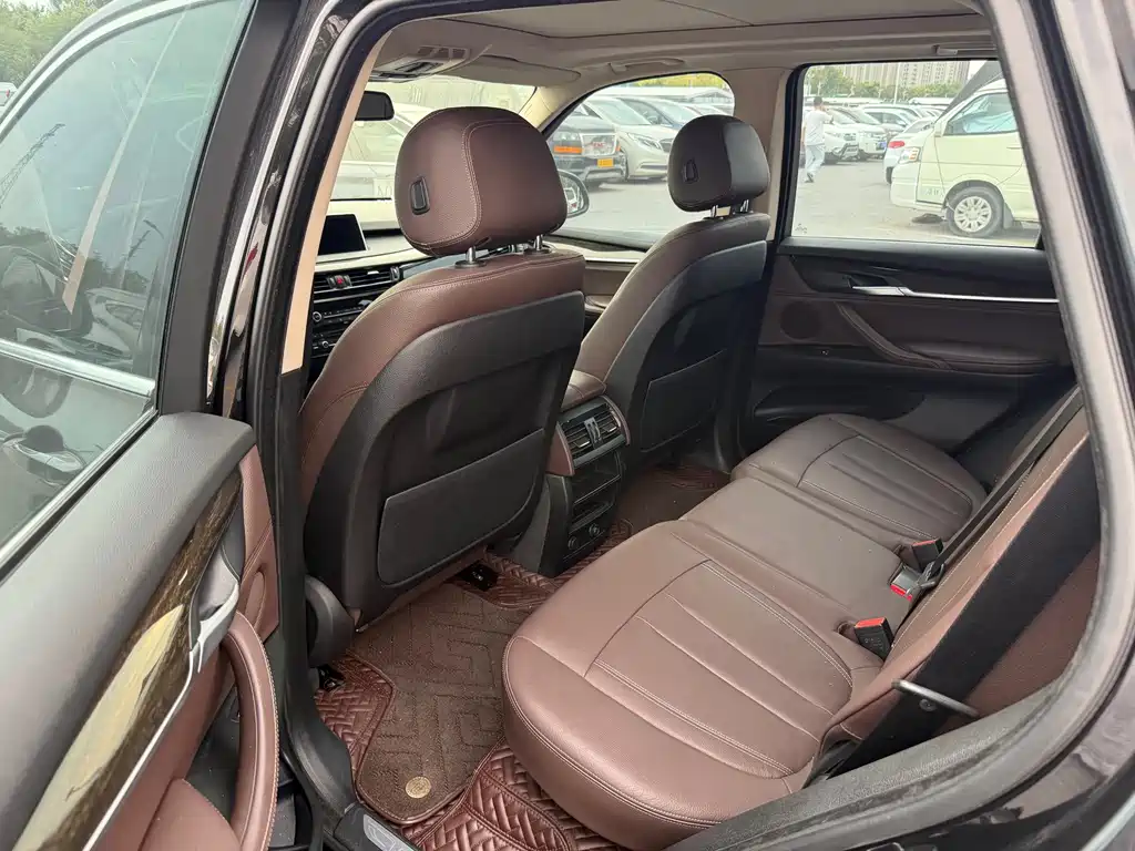 BMW X5 (Import) — миниатюра 5