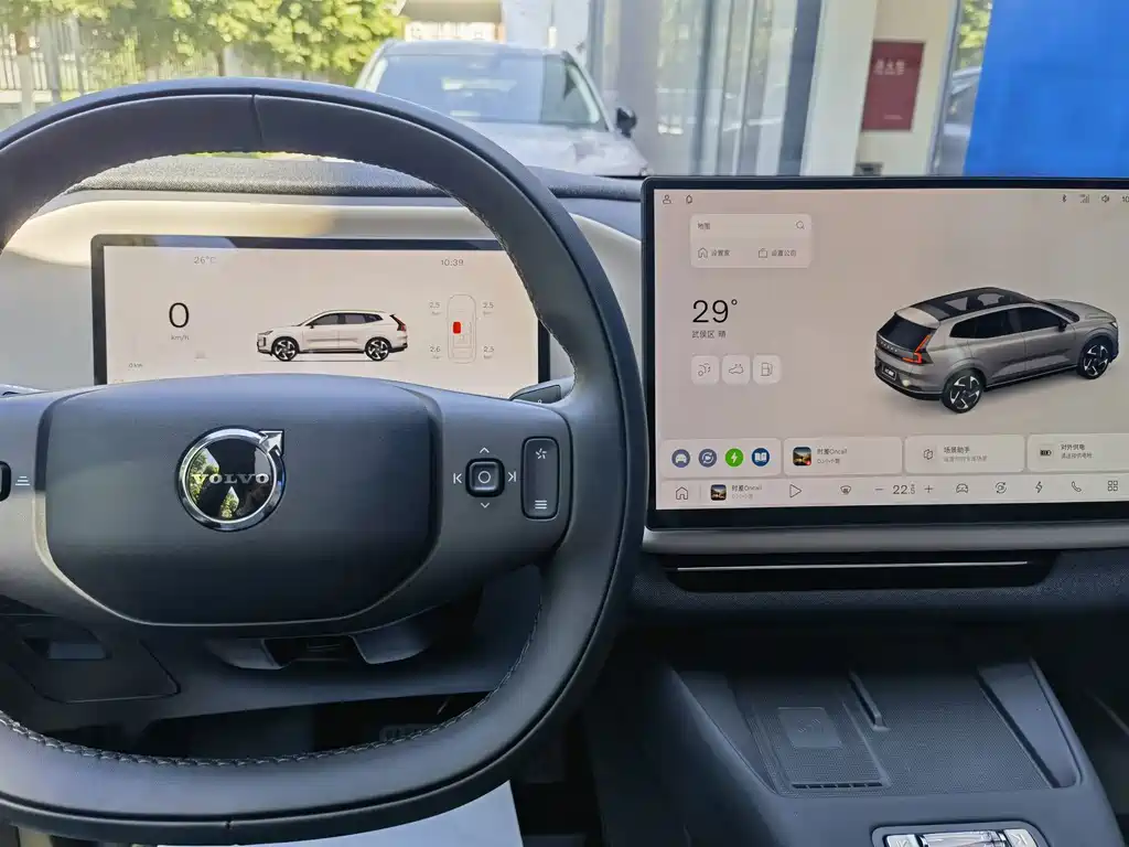 Volvo XC70 PHEV — миниатюра 15