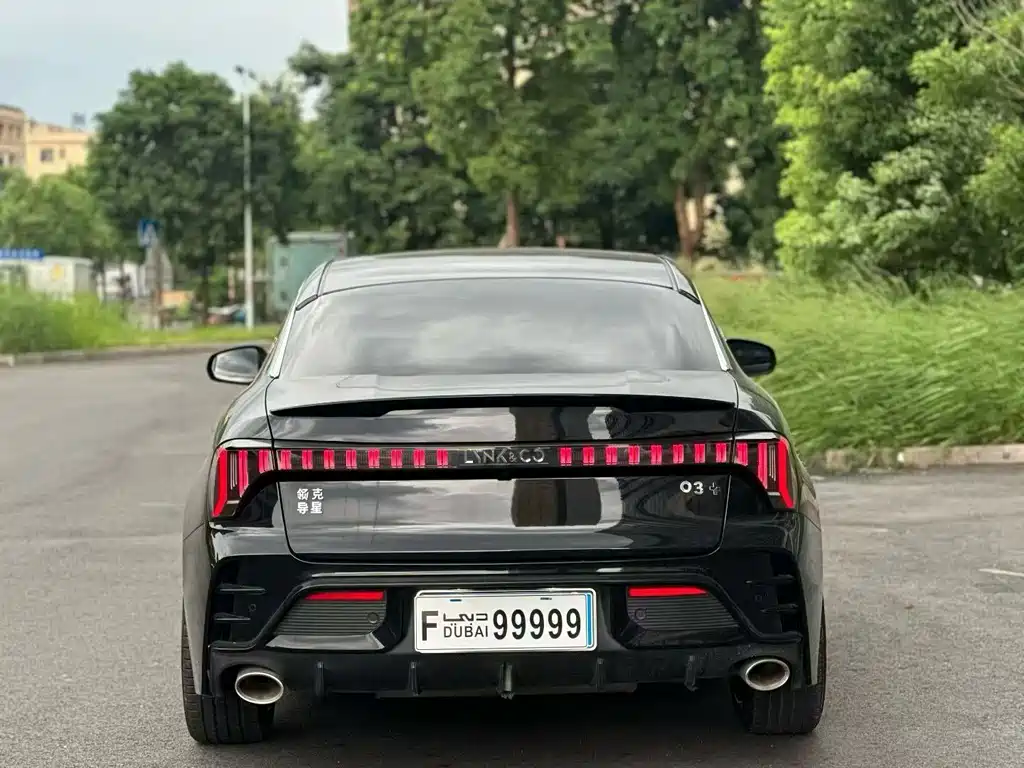Lynk & Co 03 — миниатюра 8