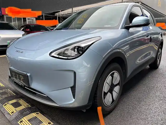 2025 Geely Xingyuan