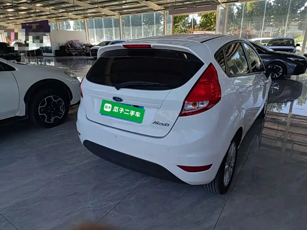 Ford Fiesta — миниатюра 7