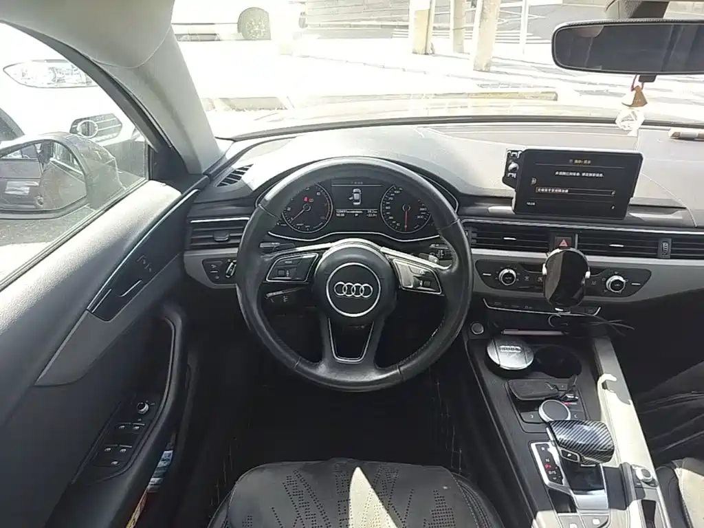 Audi A4L — миниатюра 11