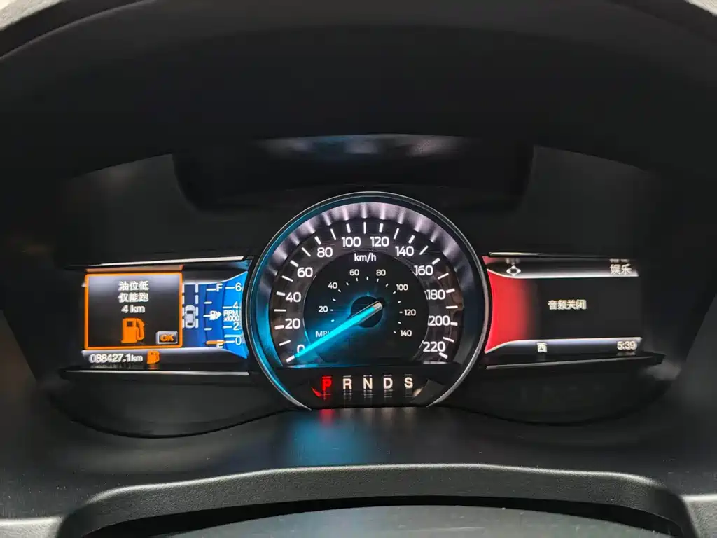 Ford Explorer (Import) — миниатюра 12