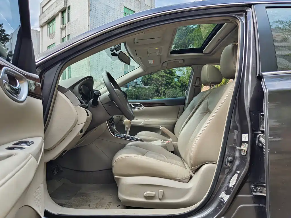 Nissan Sylphy 2012 1.6XL CVT Luxury