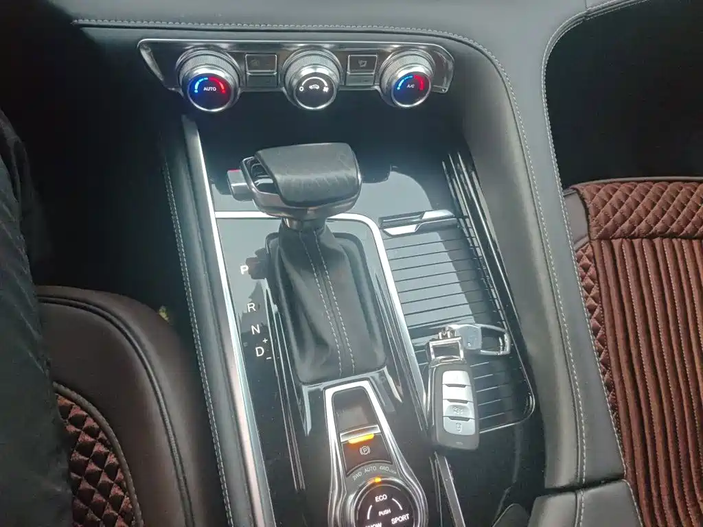 Changan CS95 — миниатюра 10