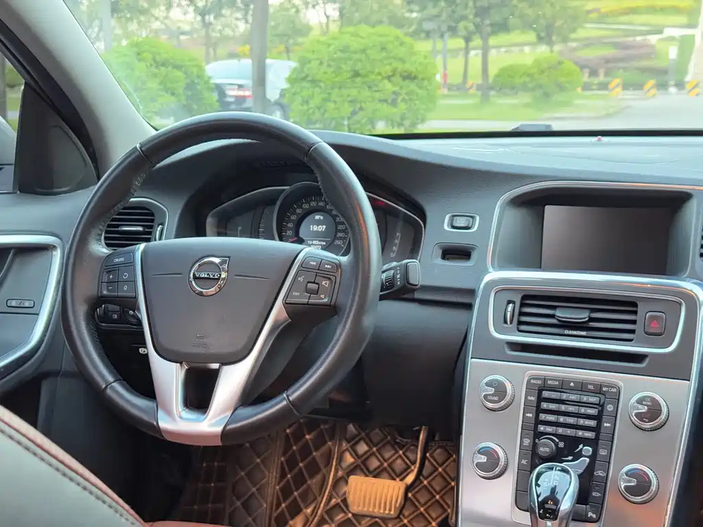 Volvo S60 — миниатюра 12