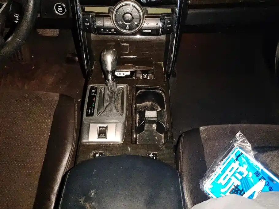 Toyota Reiz — миниатюра 16