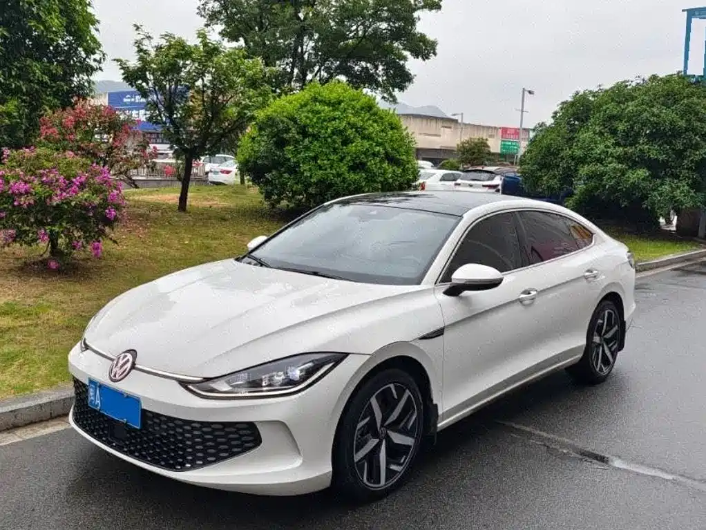 凌渡 2022款 凌渡L 280TSI DSG酷辣版 2022