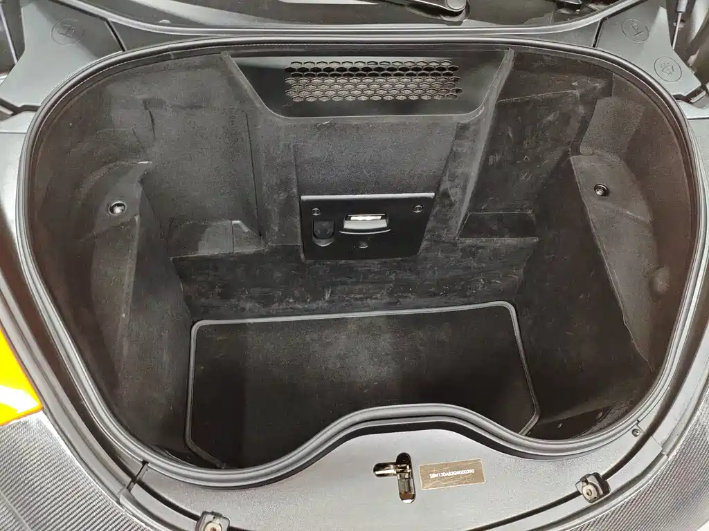 McLaren 570 — миниатюра 9