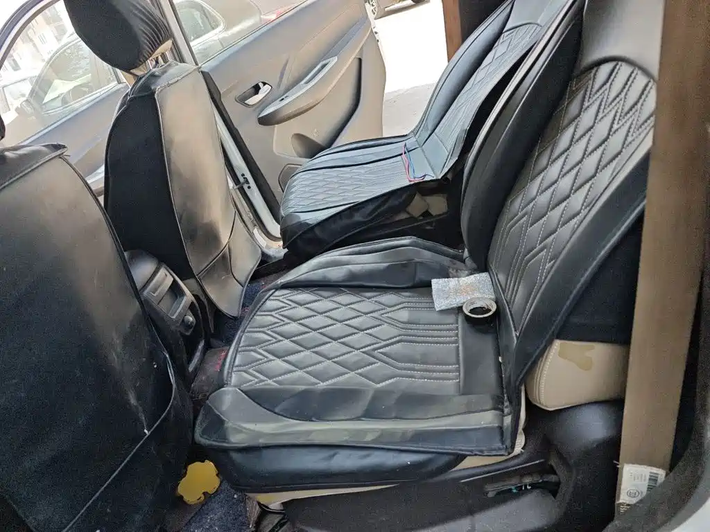 Wuling Hongguang — миниатюра 13