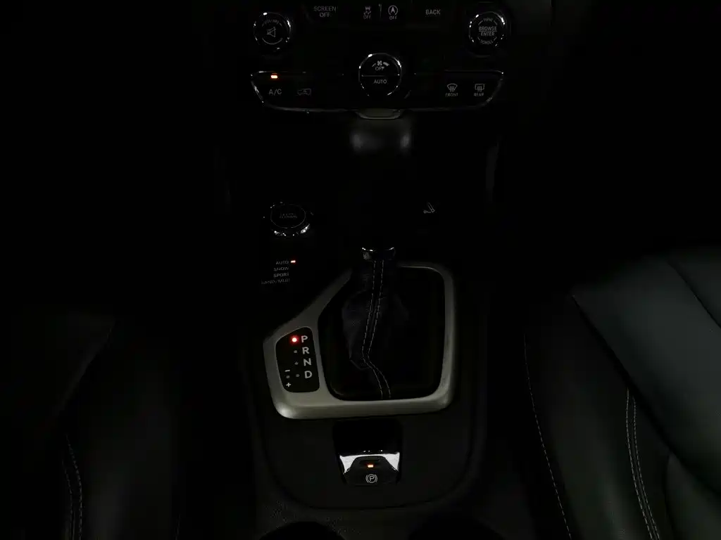Jeep Cherokee — миниатюра 13