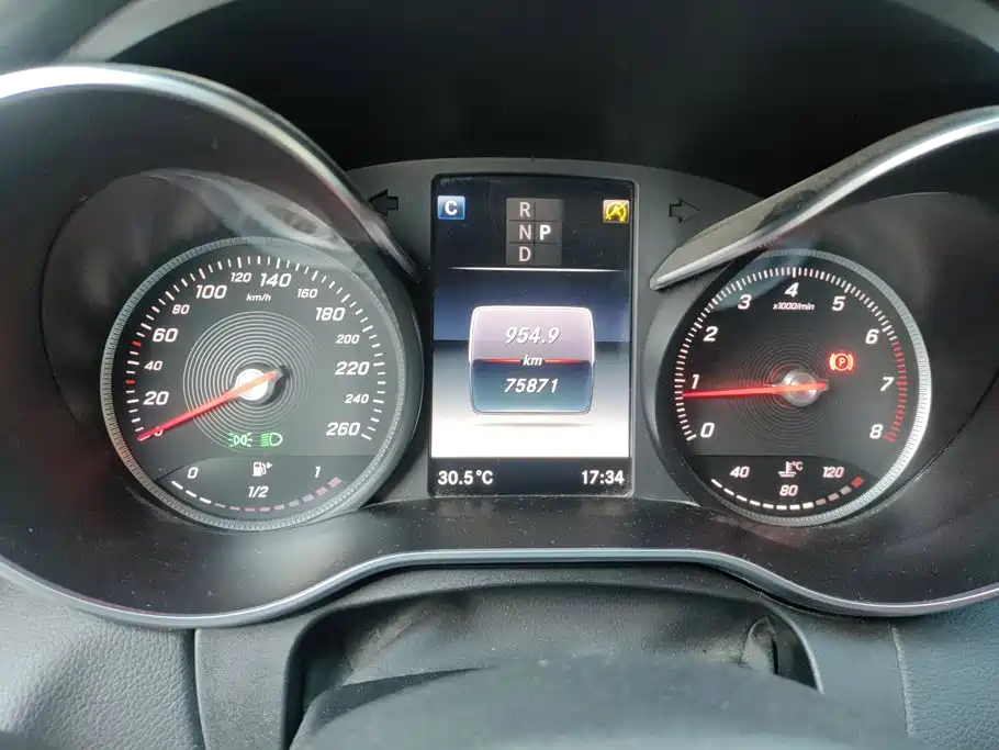 Mercedes-Benz C-Class — миниатюра 14