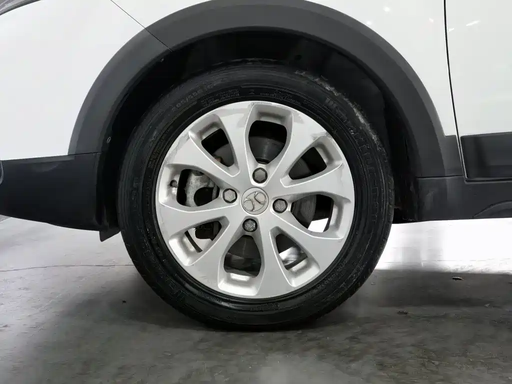 BAIC New Energy EC5 — миниатюра 17