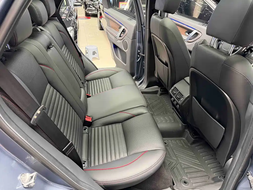Land Rover Discovery Sport — миниатюра 21
