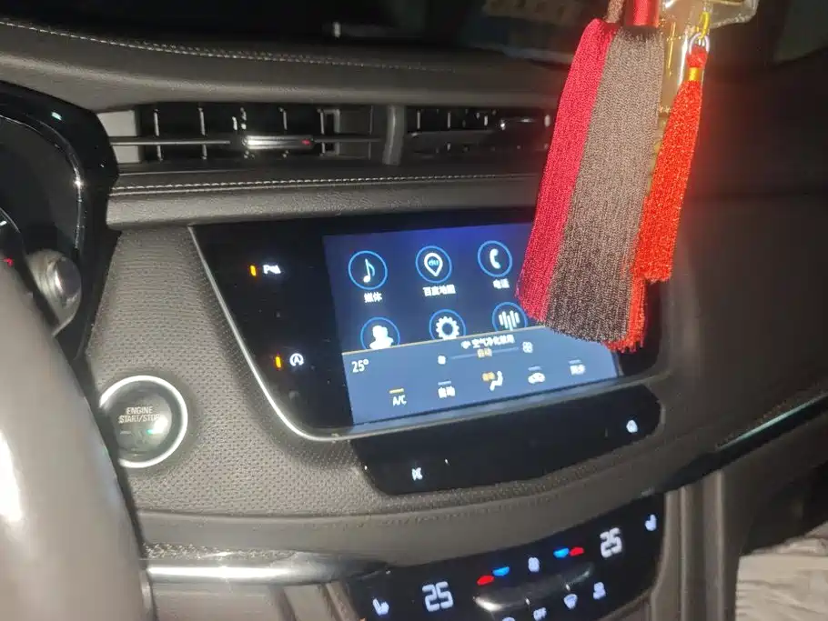 Cadillac XT5 — миниатюра 13