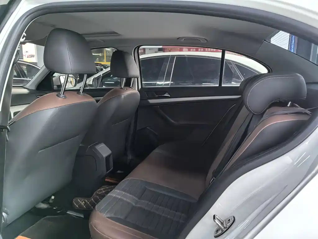 Volkswagen Lavida — миниатюра 9