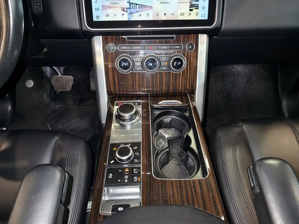 Land Rover Range Rover — миниатюра 14
