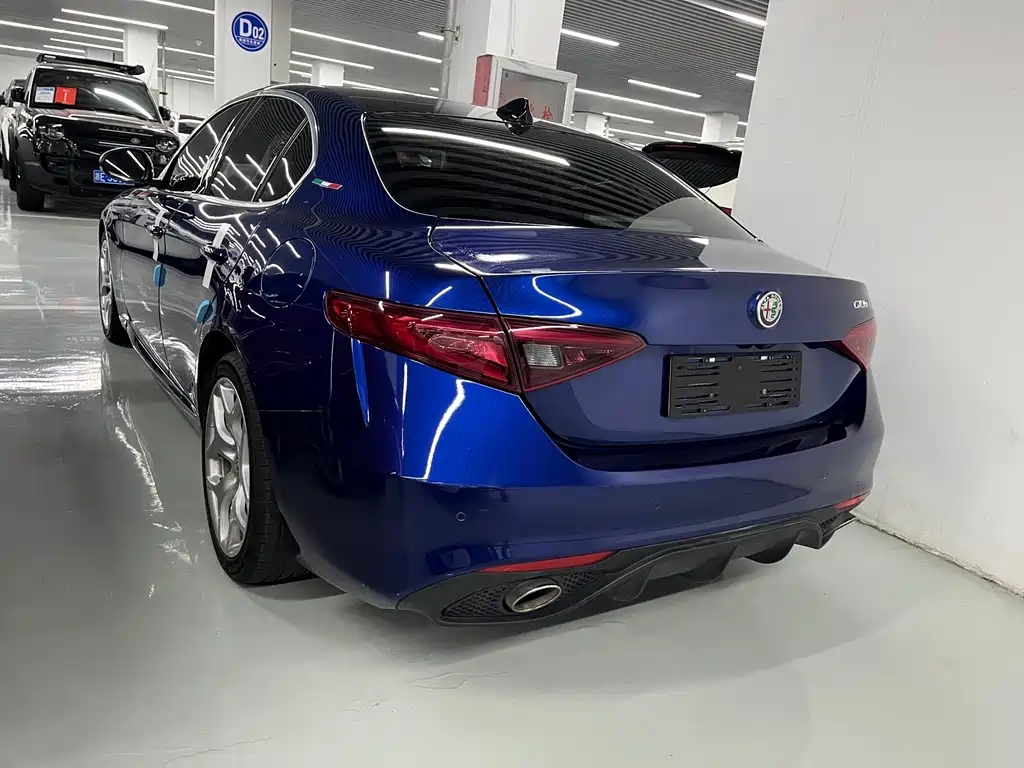 Alfa Romeo Giulia — миниатюра 14