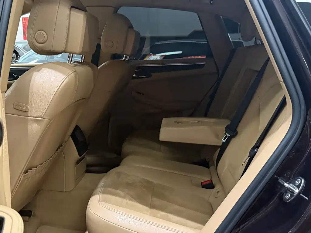 Porsche Macan — миниатюра 17