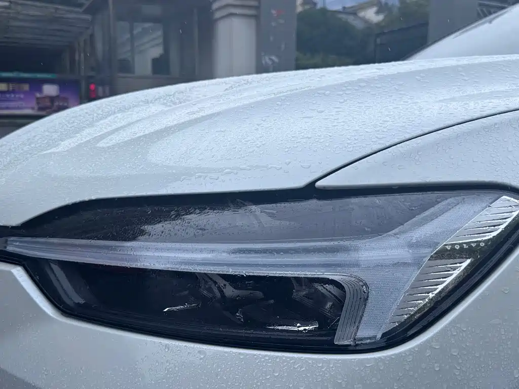Volvo XC60 — миниатюра 7