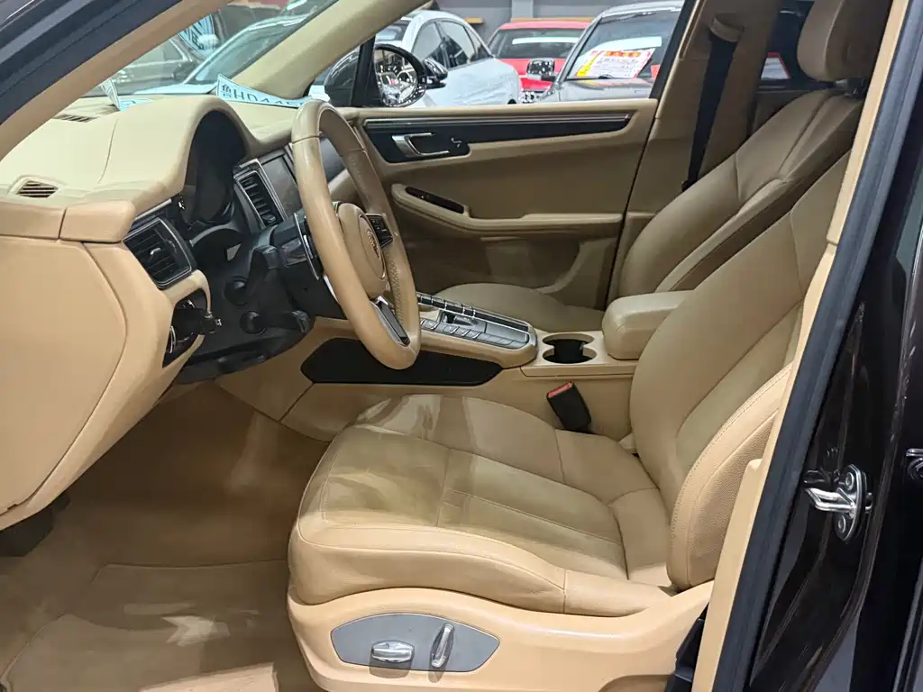 Porsche Macan — миниатюра 18