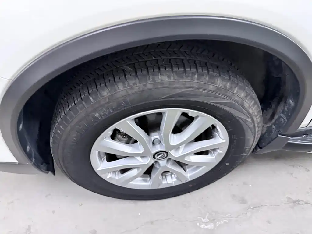 Nissan X-Trail — миниатюра 4
