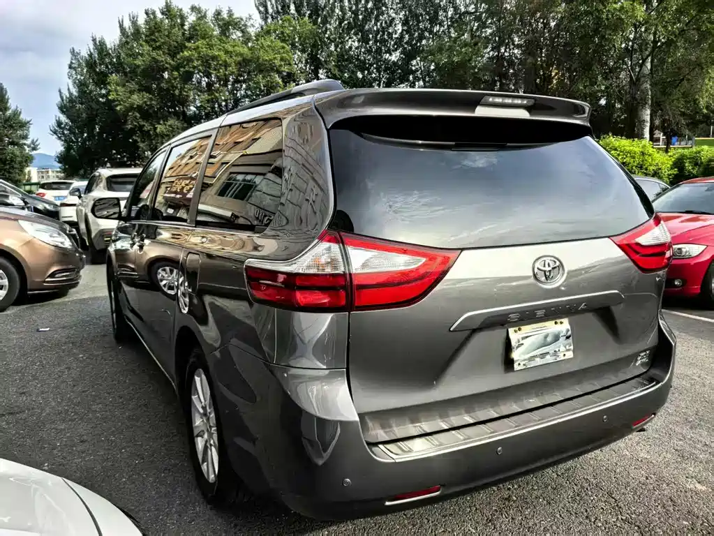 Toyota Sienna 2015 3.5L L